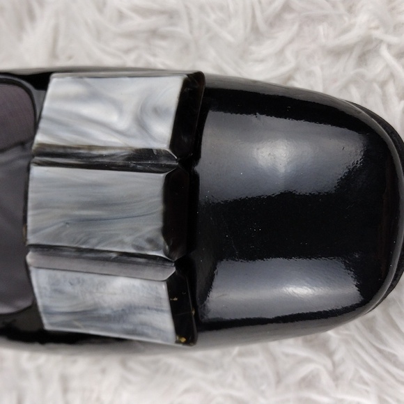 Serenades by Florsheim Vintage Black Patent Leather Square Toe Slip-On Pump Shoe - Picture 12 of 16